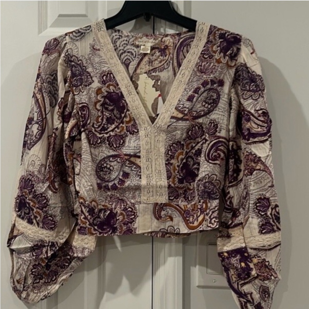 Paisley Lace Trim Crop Top purple & cream